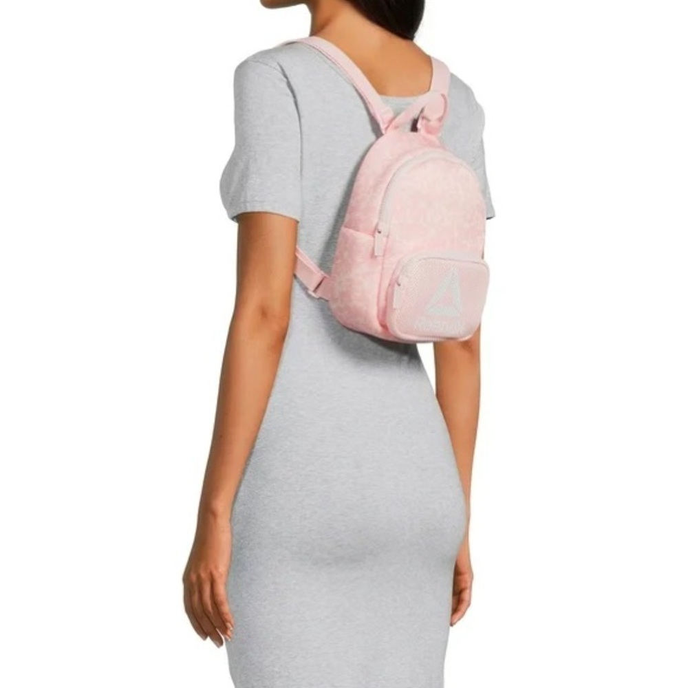 Women’s‎ REEBOK MOLLY MINI BACKPACK in colour pink NWOT